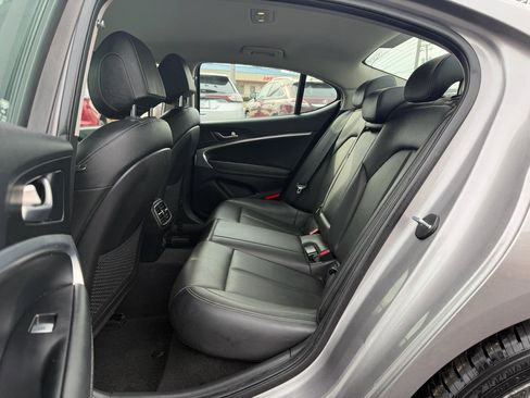 Used 2020 Genesis G70 2.0T image 11