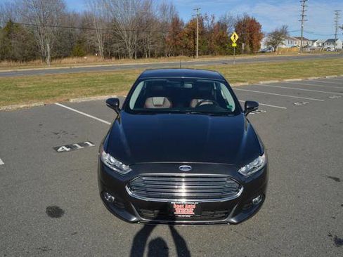 Used 2016 Ford Fusion SE w/ Equipment Group 202A image 9