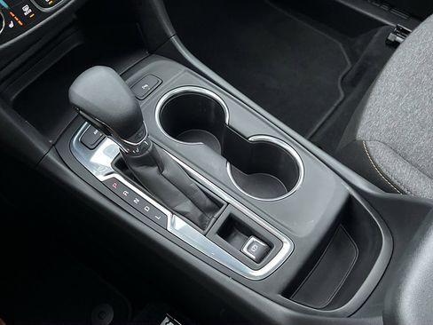 Used 2024 Chevrolet Equinox LT image 22