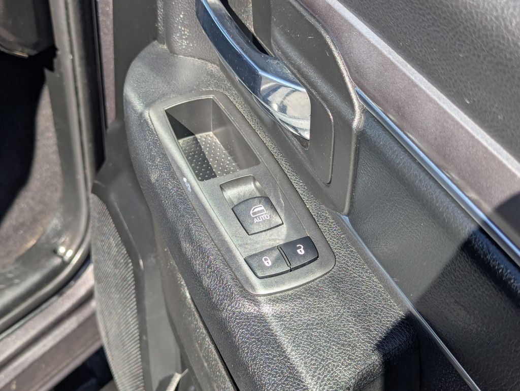 Used 2022 RAM 1500 Warlock AWD/4WD image 34