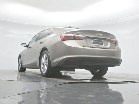 Used 2022 Chevrolet Malibu LT image 50