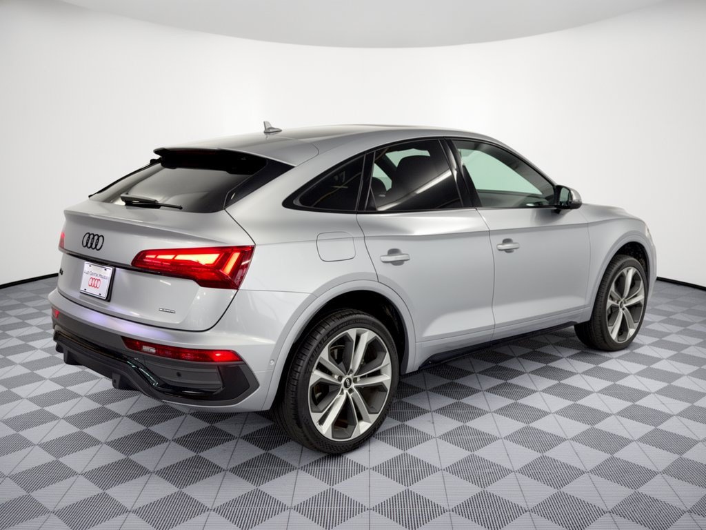 Used 2023 Audi Q5 2.0T Prestige w/ Prestige Package AWD/4WD image 9