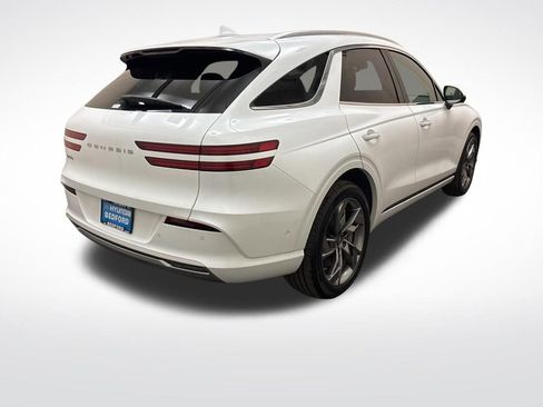 Used 2025 Genesis Electrified GV70 Advanced image 5