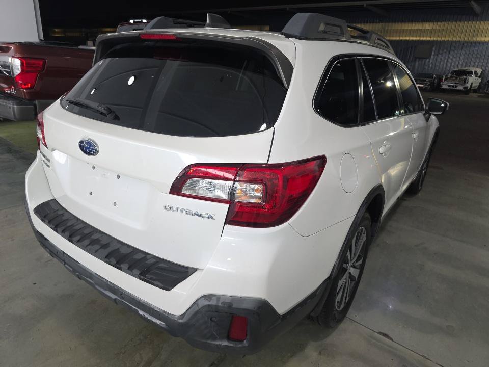 Used 2019 Subaru Outback 2.5i Limited w/ Popular Package #2 AWD/4WD image 3