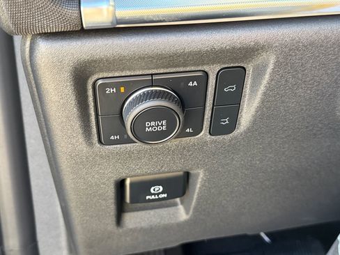 New 2025 Ford Expedition Max Platinum w/ Stealth Performance Package image 37