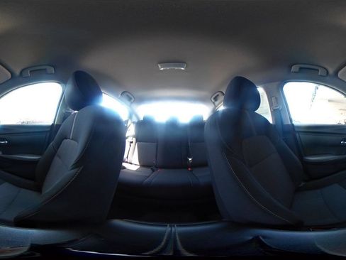 Used 2025 Nissan Sentra SV FWD image 41