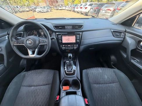 Used 2020 Nissan Rogue SV AWD/4WD image 13