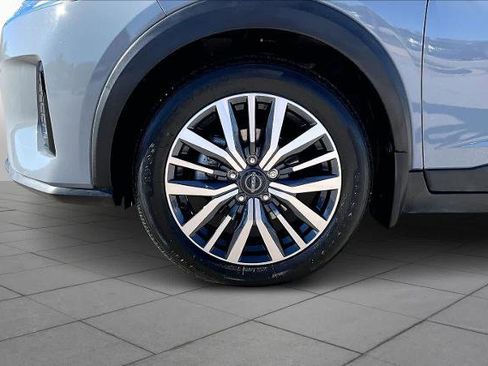 Certified 2024 Nissan Kicks SV image 10