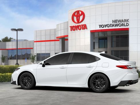 New 2026 Toyota Camry SE FWD image 7