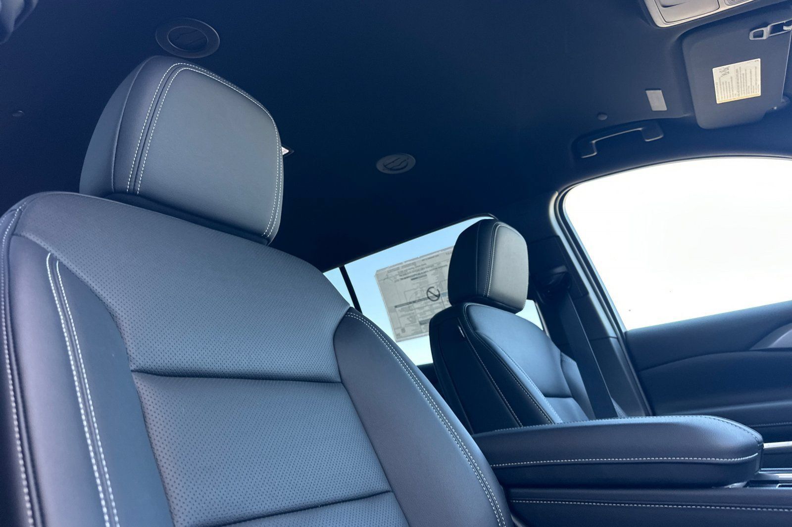 New 2026 Chevrolet Traverse LT FWD image 18