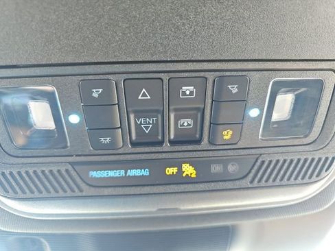 Used 2024 Ford Explorer King Ranch w/ Technology Package image 23