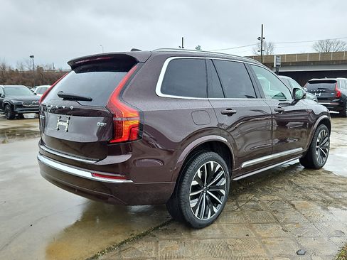New 2026 Volvo XC90 B5 Plus w/ Protection Package Premier AWD/4WD image 6