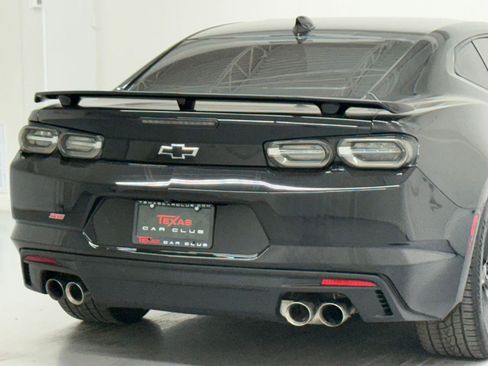 Used 2022 Chevrolet Camaro SS image 12