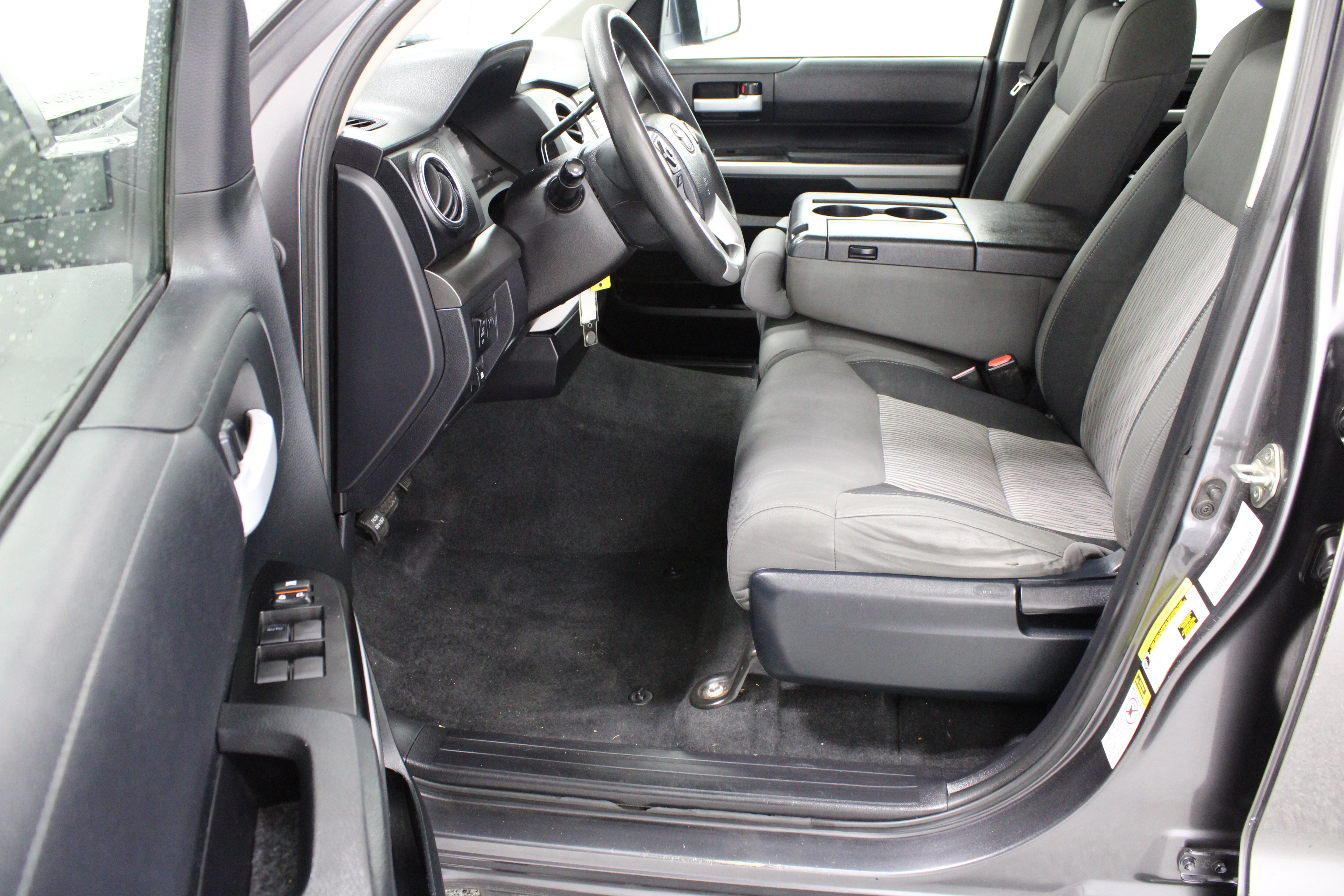 Used 2017 Toyota Tundra SR5 RWD image 15