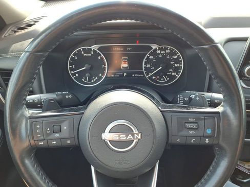 Used 2023 Nissan Rogue SV w/ SV Premium B Package image 14