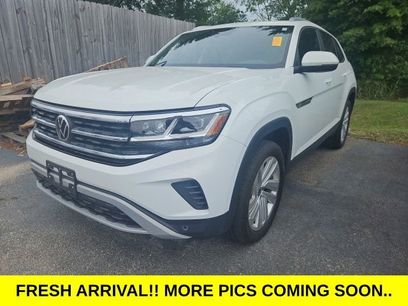Used 2023 Volkswagen Atlas Cross Sport SE w/ Panoramic Sunroof Package