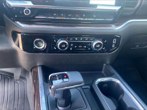 Used 2024 GMC Sierra 1500 Elevation w/ X31 Off-Road Package AWD/4WD image 31