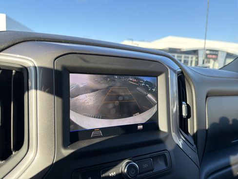 Used 2023 Chevrolet Silverado 2500 Custom w/ Custom Value Package image 20