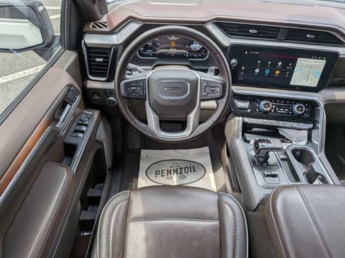 Used 2024 GMC Sierra 1500 Denali w/ Denali Reserve Package AWD/4WD image 15