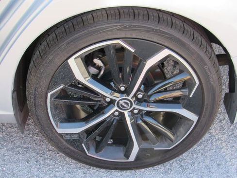 Certified 2023 Nissan Altima 2.5 SR FWD image 12
