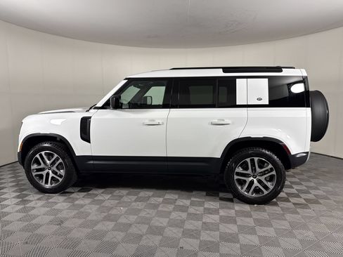 Used 2024 Land Rover Defender 110 S AWD/4WD image 2