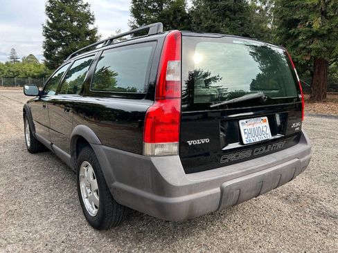 Used 2003 Volvo V70 image 17