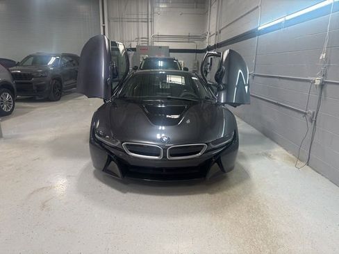 Used 2015 BMW i8 image 9