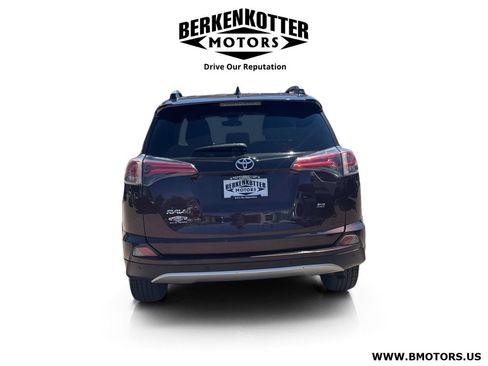 Used 2016 Toyota RAV4 SE w/ Advanced Technology Package FWD image 8