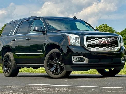 Used 2019 GMC Yukon Denali w/ Open Road Package AWD/4WD image 1