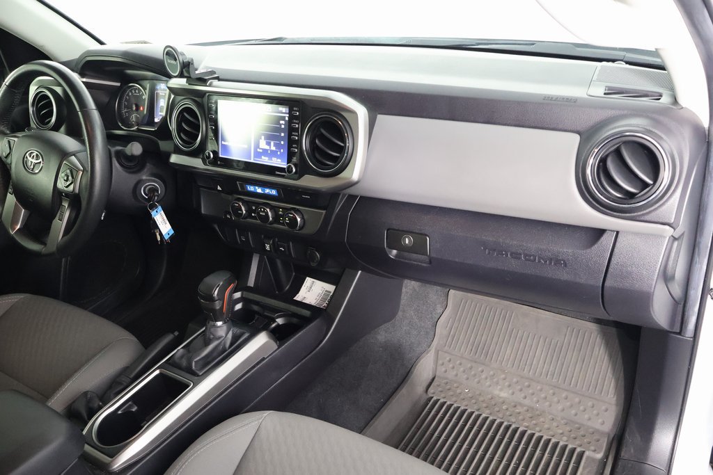 Used 2022 Toyota Tacoma SR5 RWD image 7