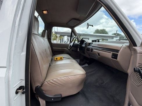 Used 1997 Ford F450 2WD Regular Cab Super Duty image 14