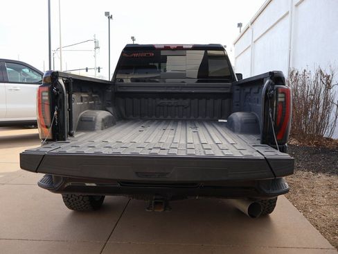 Used 2024 GMC Sierra 2500 AT4 w/ AT4 Premium Plus Package image 19