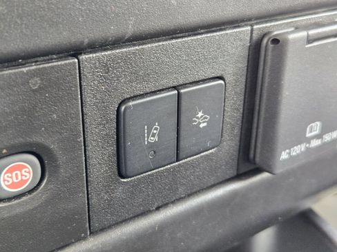 Used 2021 Chevrolet Express 2500 w/ Driver Convenience Package RWD image 21