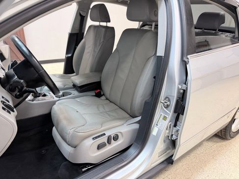 Used 2007 Volkswagen Passat 2.0T image 22