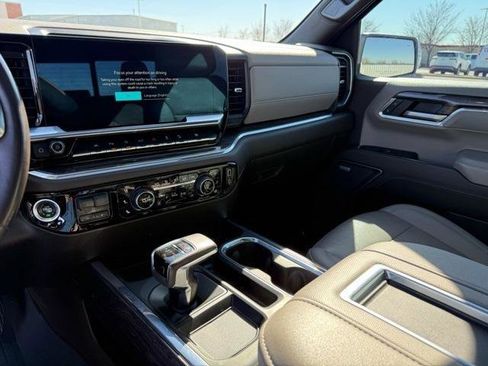 Used 2022 Chevrolet Silverado 1500 LTZ image 43