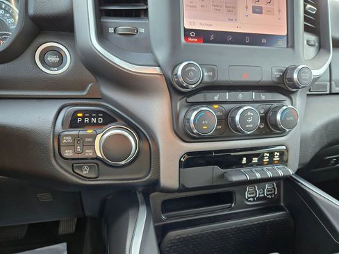 Used 2022 RAM 1500 Big Horn AWD/4WD image 25