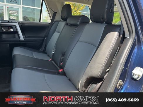 Used 2022 Toyota 4Runner SR5 Premium w/ Moonroof Package AWD/4WD image 15