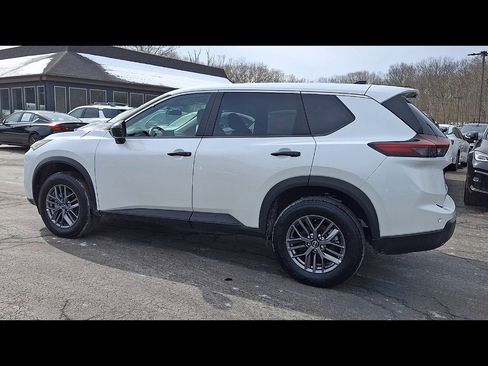 Certified 2025 Nissan Rogue S image 2