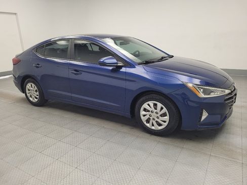 Used 2019 Hyundai Elantra SE image 11