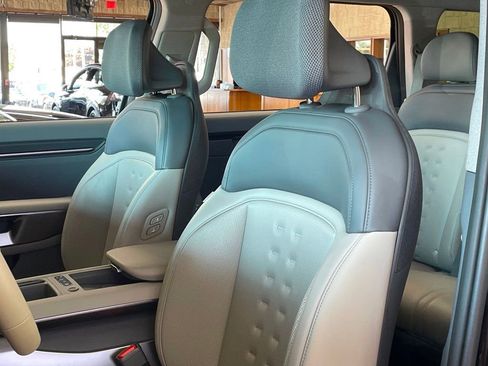 Used 2024 Kia EV9 Wind image 16