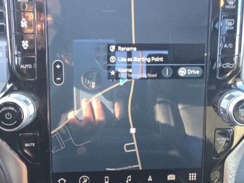 Used 2024 RAM 2500 Laramie image 4