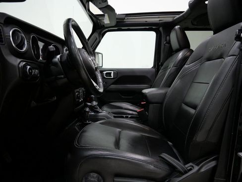 Used 2019 Jeep Wrangler Unlimited Sahara image 13