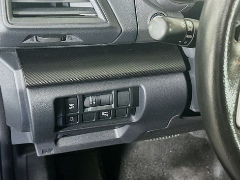 Used 2019 Subaru Crosstrek 2.0i Premium image 17