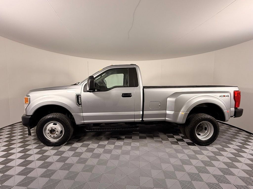 Used 2021 Ford F350 XL w/ Power Equipment Group AWD/4WD image 3