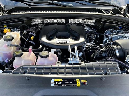 Used 2022 Jeep Grand Cherokee Overland w/ Advanced Protech Group III image 36