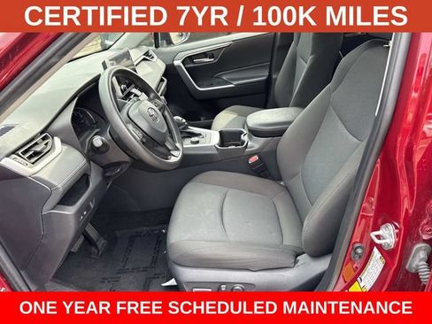 Used 2025 Toyota RAV4 XLE AWD/4WD image 14