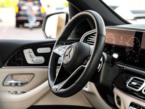 Used 2026 Mercedes-Benz GLE 350 4MATIC image 13