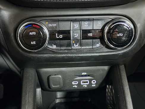 Used 2023 Chevrolet TrailBlazer ACTIV w/ Sun and Liftgate Package AWD/4WD image 16