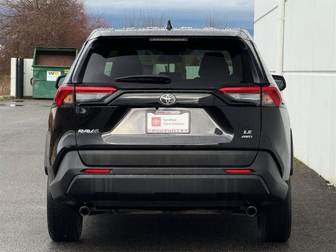 Certified 2025 Toyota RAV4 LE image 6