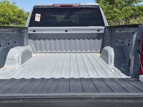 Used 2024 Chevrolet Silverado 1500 LT AWD/4WD image 6